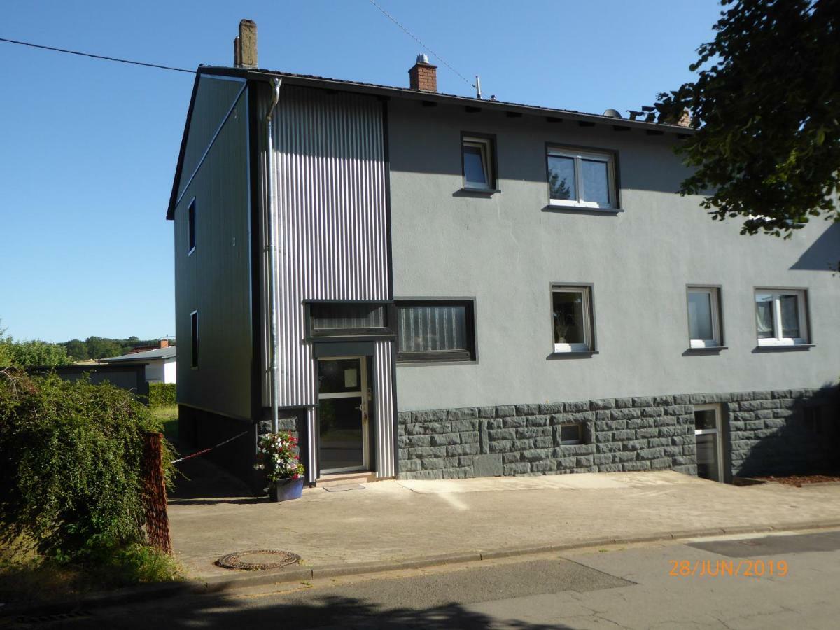 "Baerenhaus" Ferienwohnung Püttlingen Kültér fotó